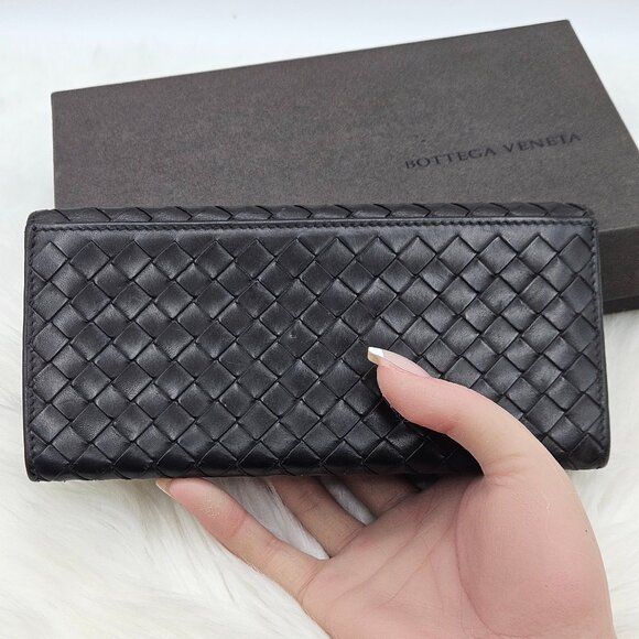 Bottega Veneta Intrecciato Bifold Card Wallet - Picture 5 of 17